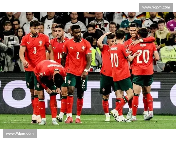 40 岁 C 罗仍开挂:10 场 10 球斩三甲 欧国联封王书写传奇 40 岁 C 罗仍开挂:10 场 10 球斩三甲 欧国联封王书写传奇