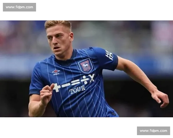 曼城截胡维拉 16 岁中场天才!劳里加盟开启蓝月青训新篇章 曼城截胡维拉 16 岁中场天才!劳里加盟开启蓝月青训新篇章