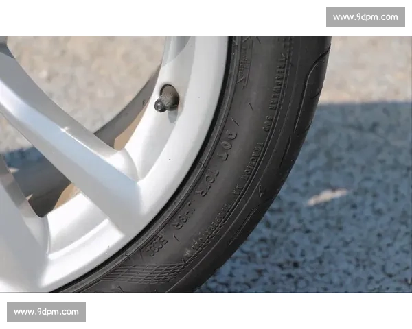 轮胎升级立竿见影！静音、节油、操控三效提升